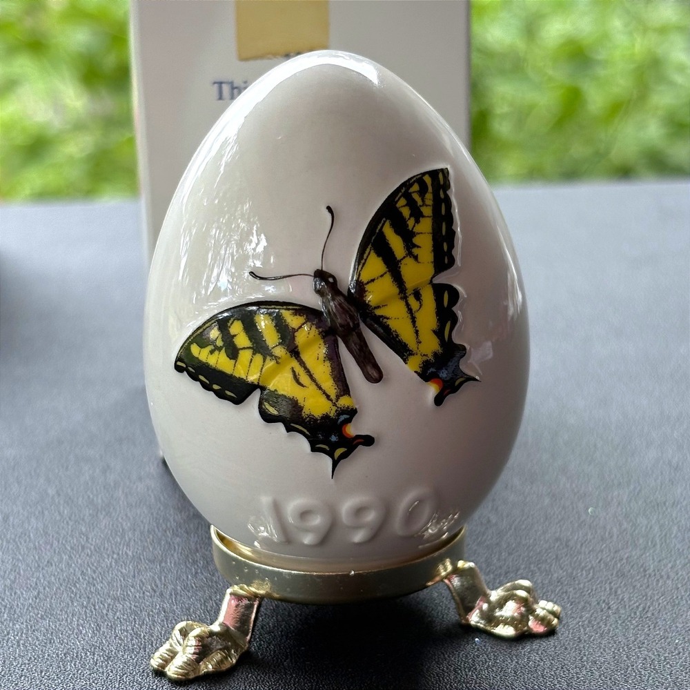Goebel 1990 Annual Egg 13th Edition Butterfly West Germany Porcelain with Stand